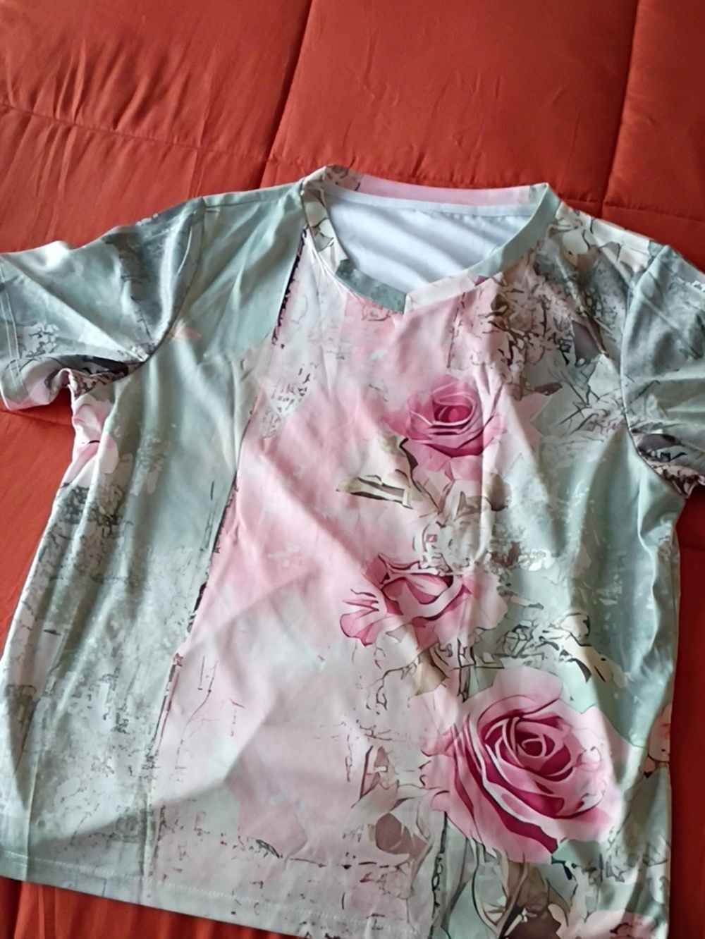 Floral V-Neck Active Top in Mint and Pink